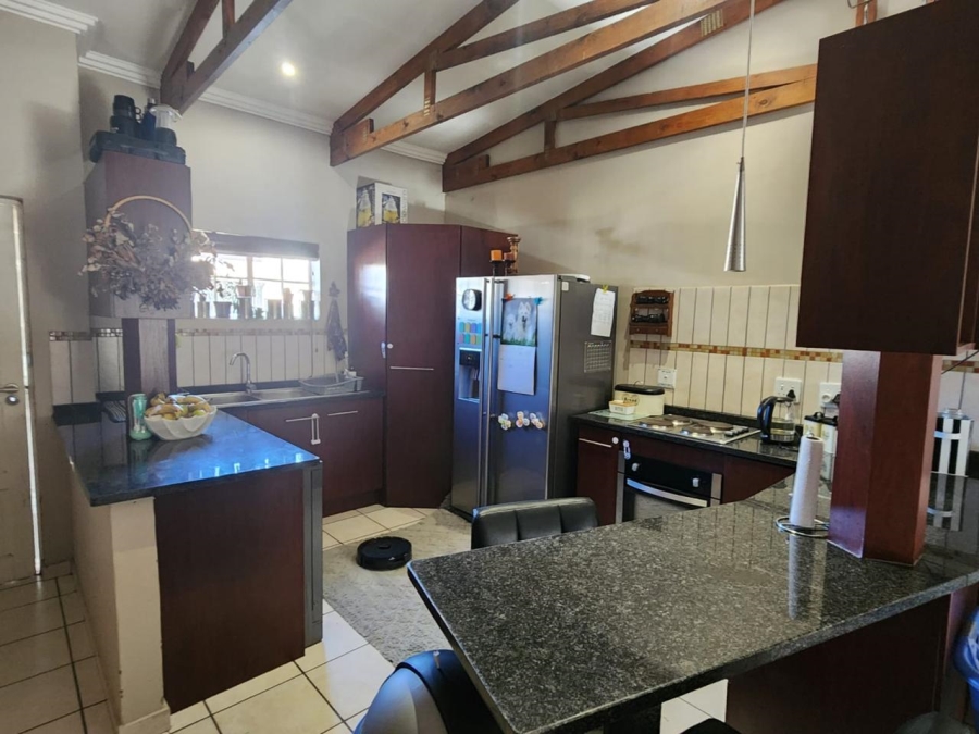 3 Bedroom Property for Sale in Waterval East North West
